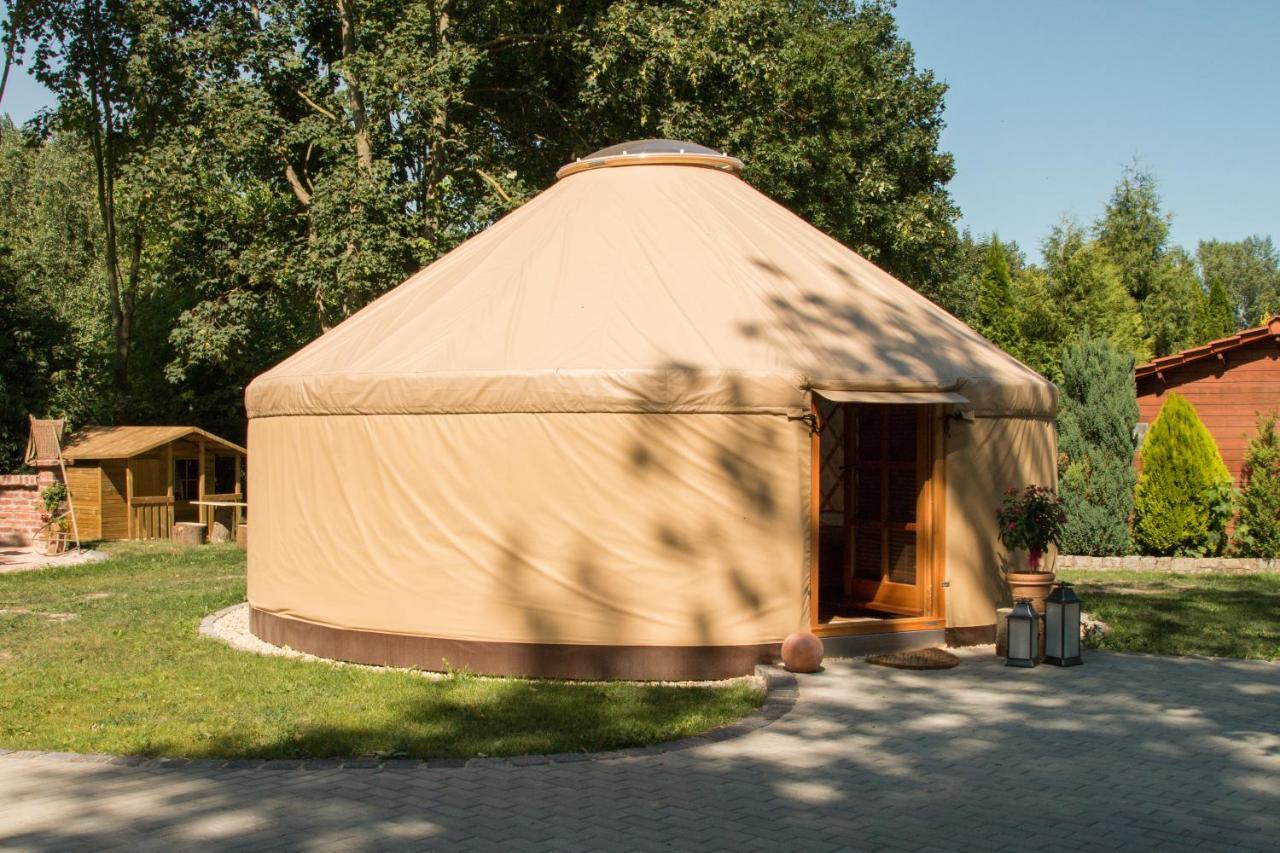 Отель Moderne Jurte Herbsleben Экстерьер фото